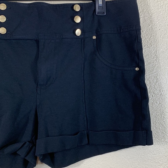 Cavalini Shorts Stretch Black Gold Buttons Size 3X - Picture 3 of 14